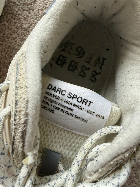 Darc Sport Run 1 Cream Grey Suede Unisex Gym Athletic Shoes main image 4
